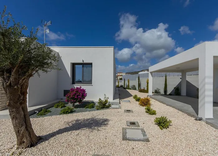 Adaris, Sea Caves Peyia Villa