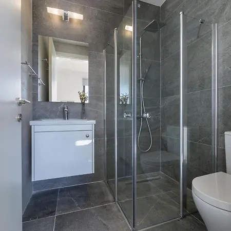 Adaris, Sea Caves Peyia *