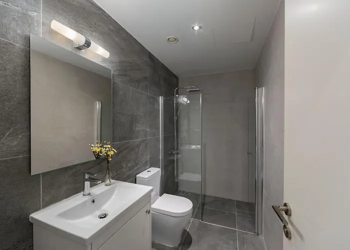 Adaris, Sea Caves Peyia *