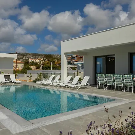 Adaris, Sea Caves Peyia Villa *