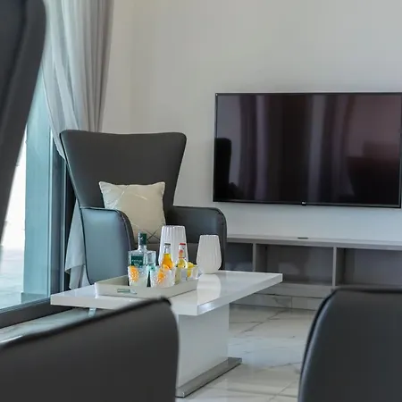 Adaris, Sea Caves Peyia