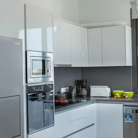 Adaris, Sea Caves Peyia Villa *