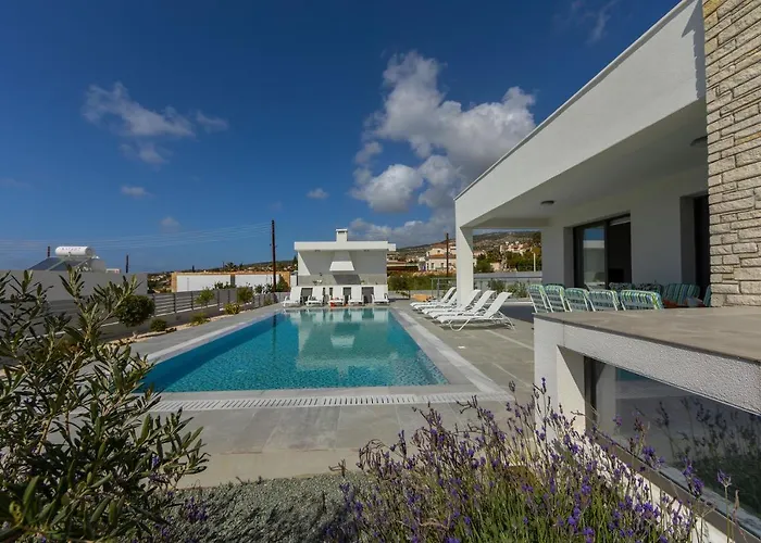 Villa Adaris, Sea Caves Peyia